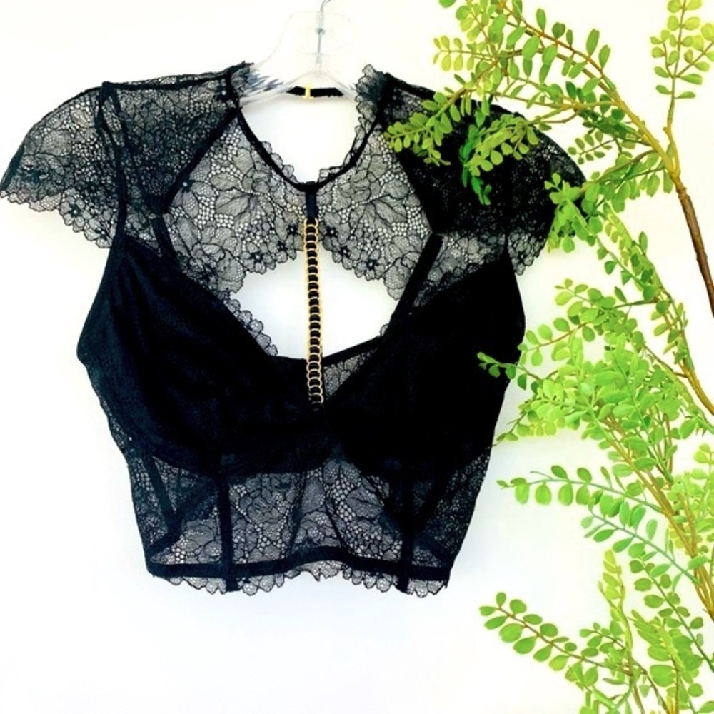NWOT VS Black Lace Bra Gold Detail Large